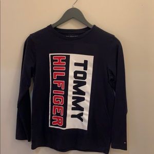 Tommy Hilfiger front logo long sleeves